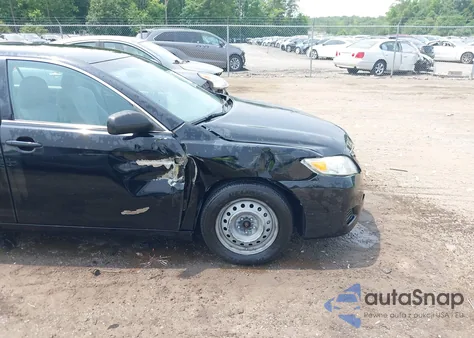 2011 Toyota Camry Le z USA, uszkodzony, nr VIN 4T4BF3EK2BR218540